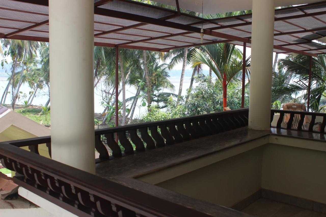 Maleyam Homestay Riverside Kozhikode Ngoại thất bức ảnh