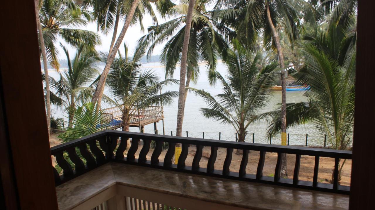 Maleyam Homestay Riverside Kozhikode Ngoại thất bức ảnh